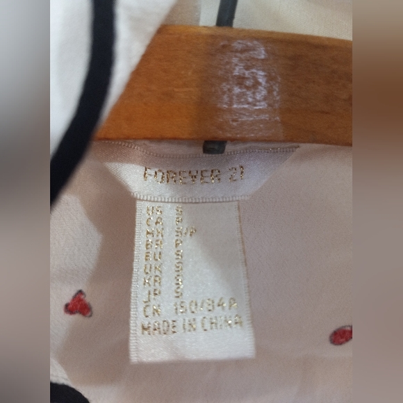 Forever 21 Cherry S lightweight long sleeve - Picture 10 of 10